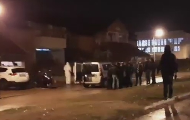 Ко ми уби сина одјекивало улицом у Нишу: Отац доживео нервни слом када је сазнао да је Милош убијен (ДРАМАТИЧАН СНИМАК)